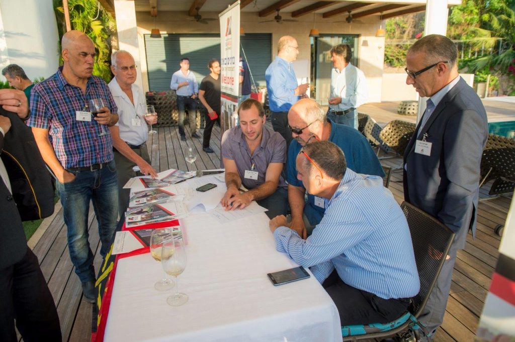 Morris Revah - Pic_252