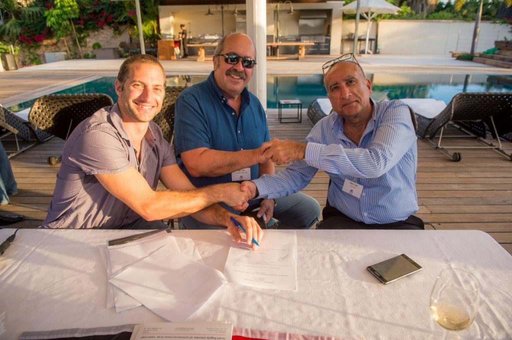 Morris Revah - Pic_257